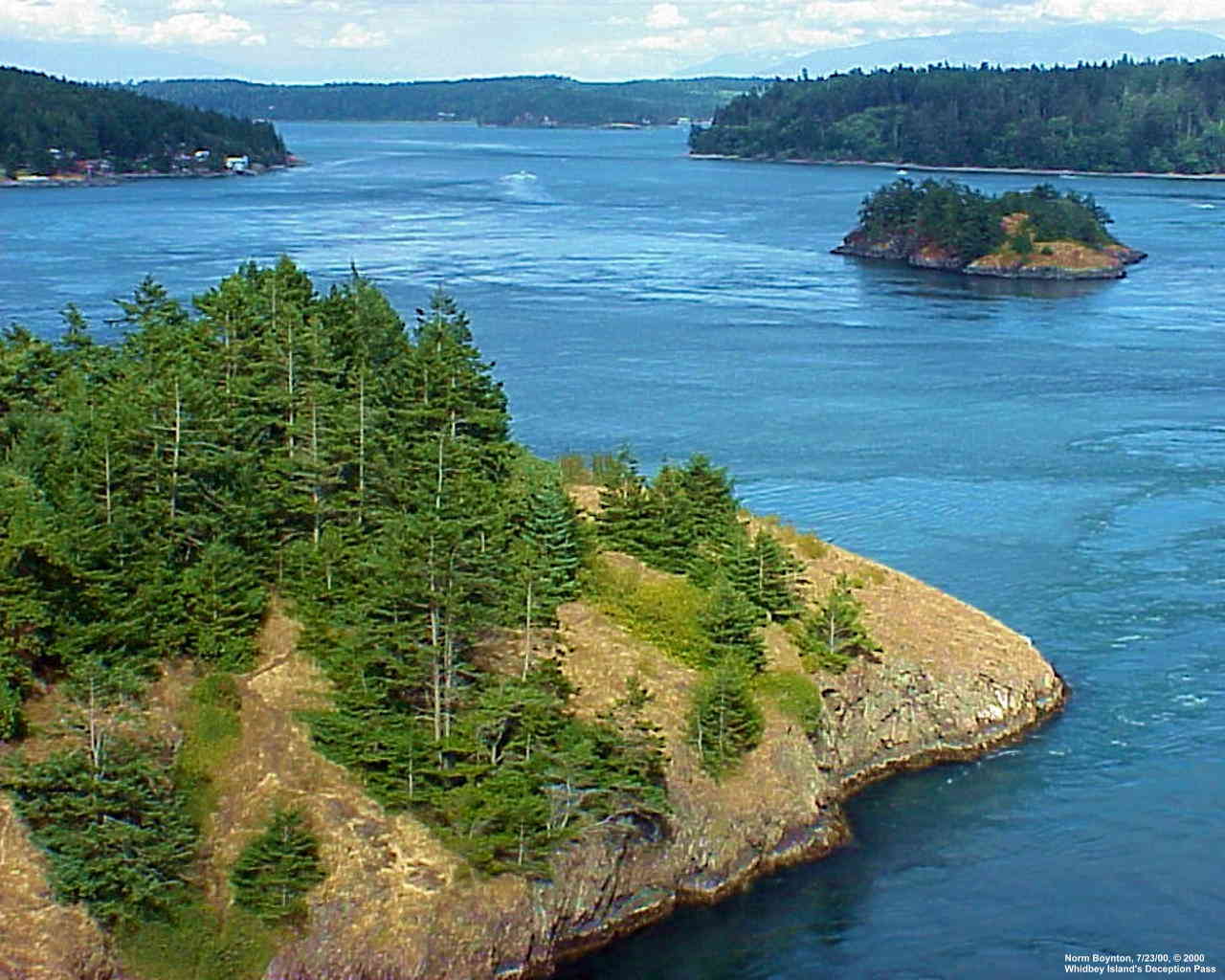 Deception Pass on Whidbey Island
 - 1280 x 1024