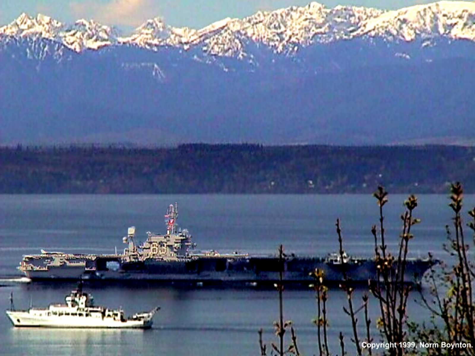 Carrier and Olympic Mountains - 1600x1200