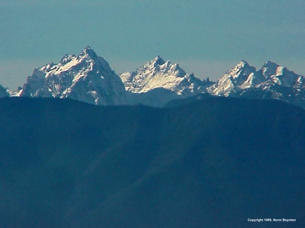 Olympic Peaks - 1024 x 768