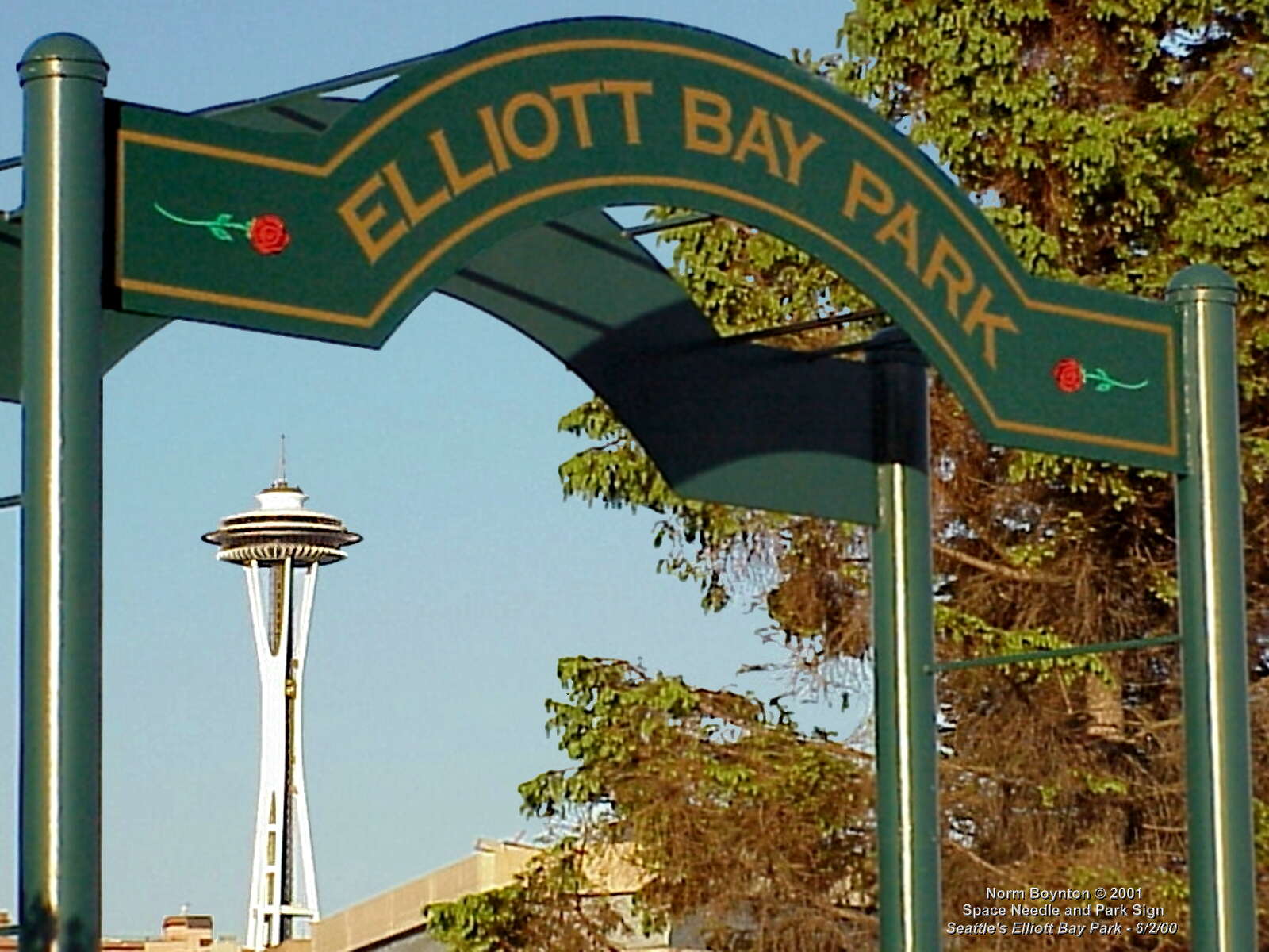 Wallpaper Photo - "Space Needle and Park Sign" (1600x1200 )