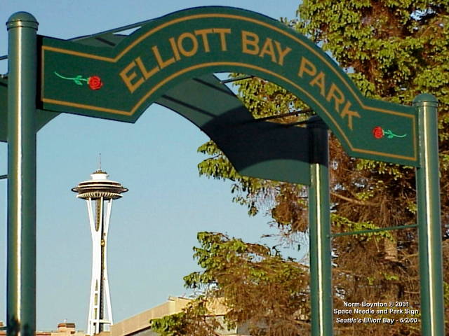 Wallpaper Photo - "Space Needle and Park Sign" (640x480 )